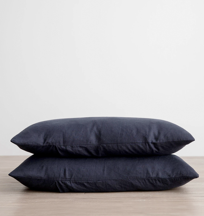 Cultiver Set of 2 Linen Pillowcases - Navy