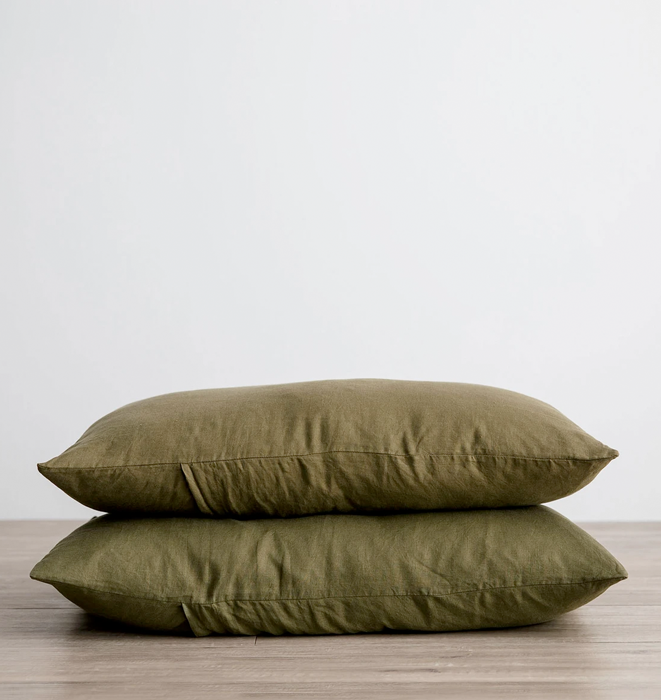 Cultiver Set of 2 Linen Pillowcases - Olive