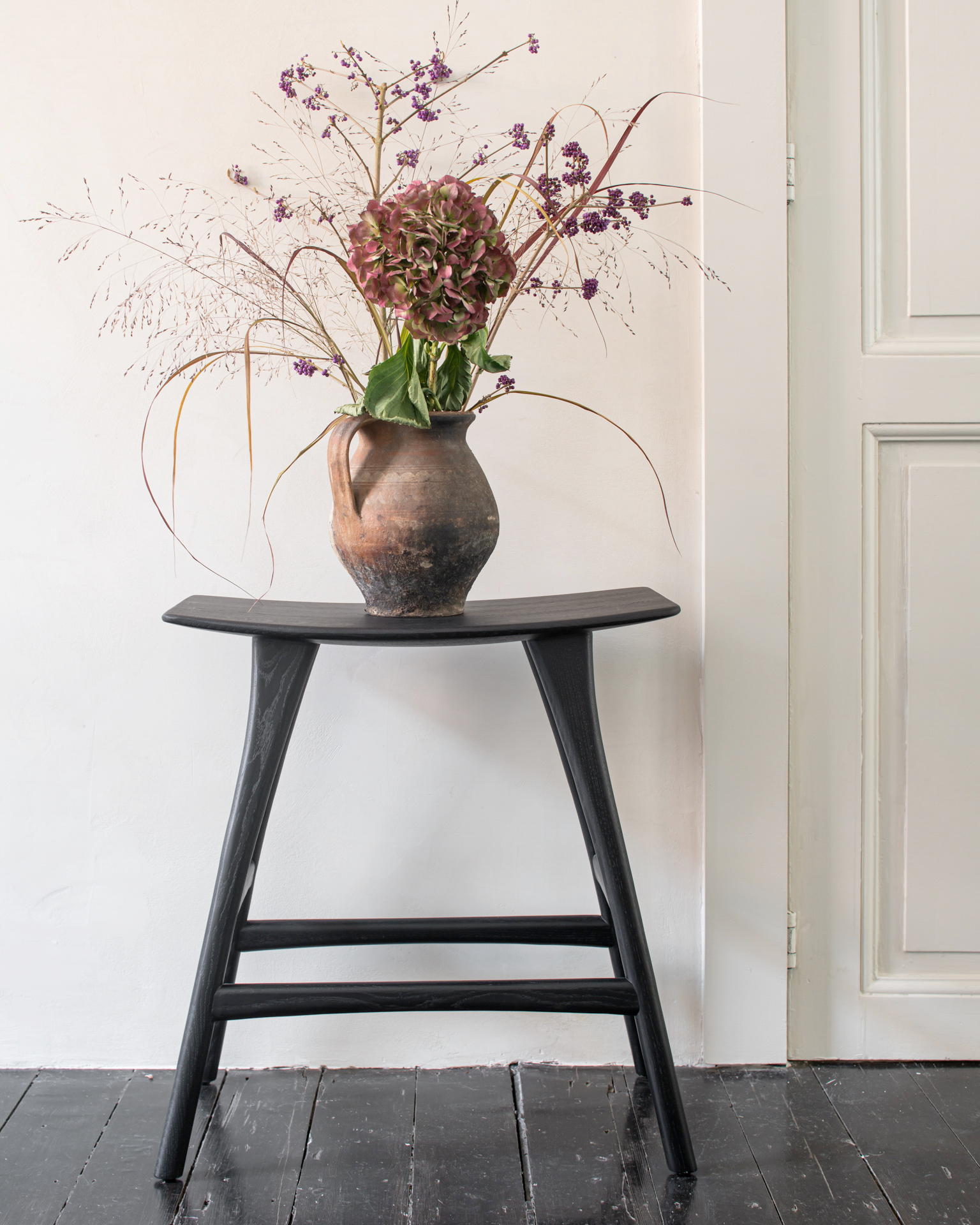 Kartique Furniture and Jewellery Store - Main Image