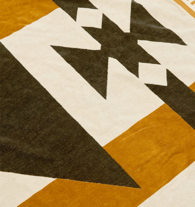 Pony Rider Rocky Mountain Towel | Natural / Black 