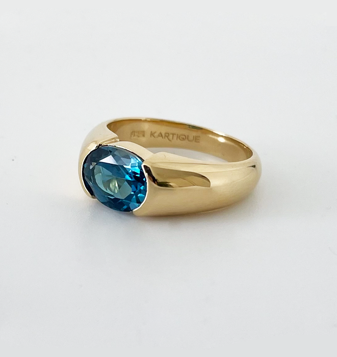 Capri Signet Ring - London Blue Topaz