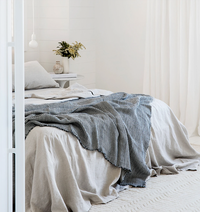 Cultiver Mira Linen Throw - Ellis