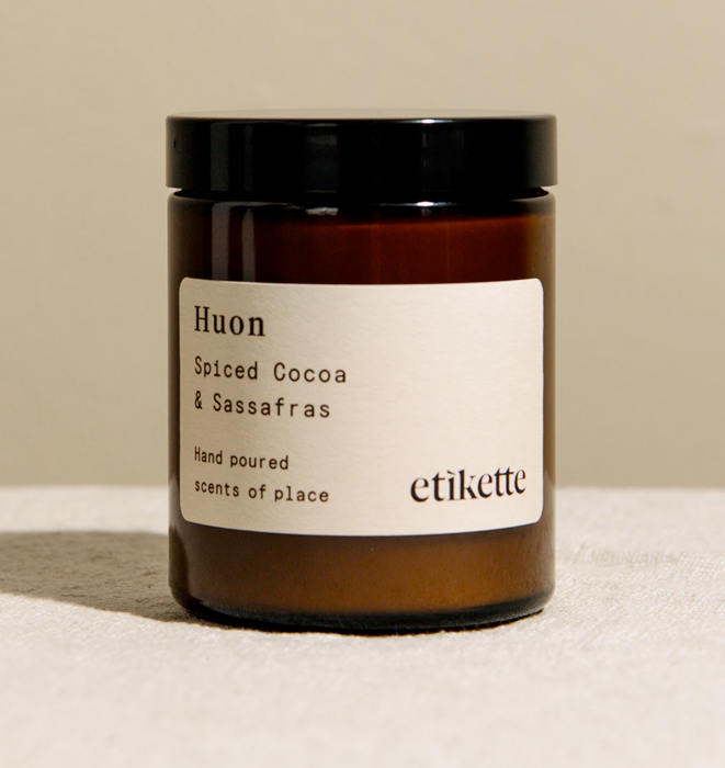 Huon - Spiced Cocoa & Sassafras Soy Candle by Etikette