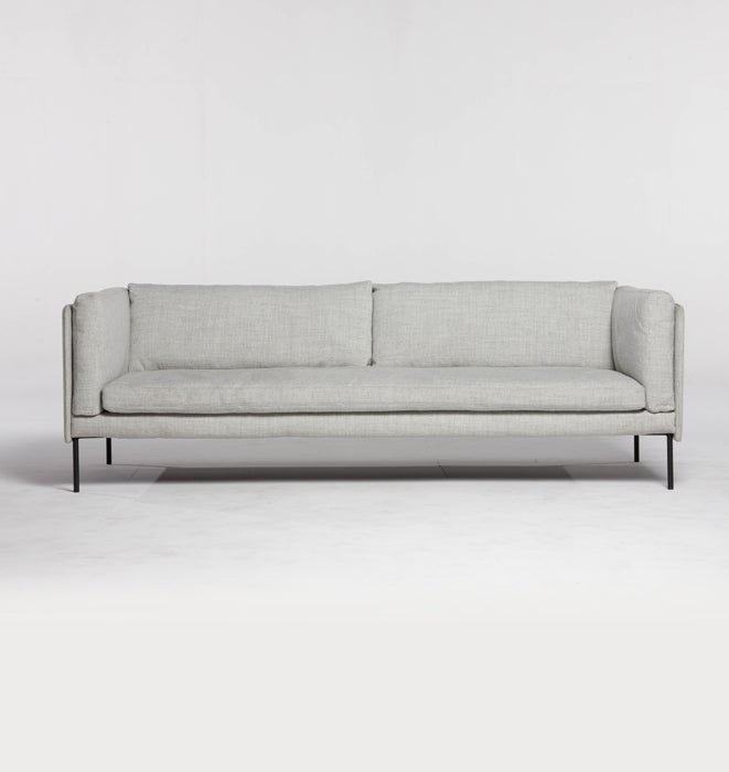 Sonder Sofa by Natadora