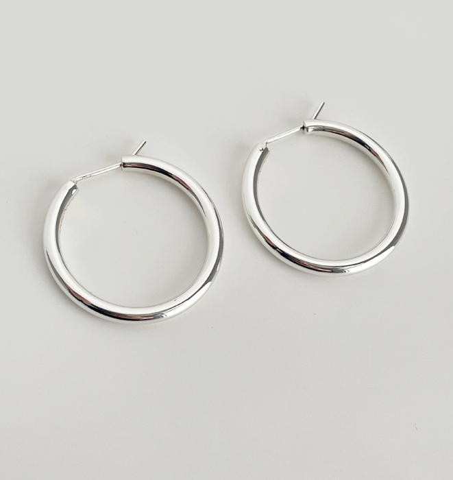 Silver post earrings deals